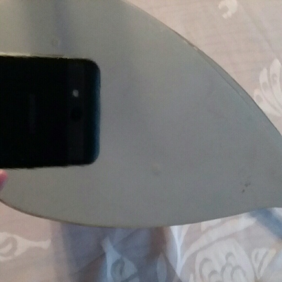 Little Earth Koi Fish license plate purse. - Picture 7 of 8